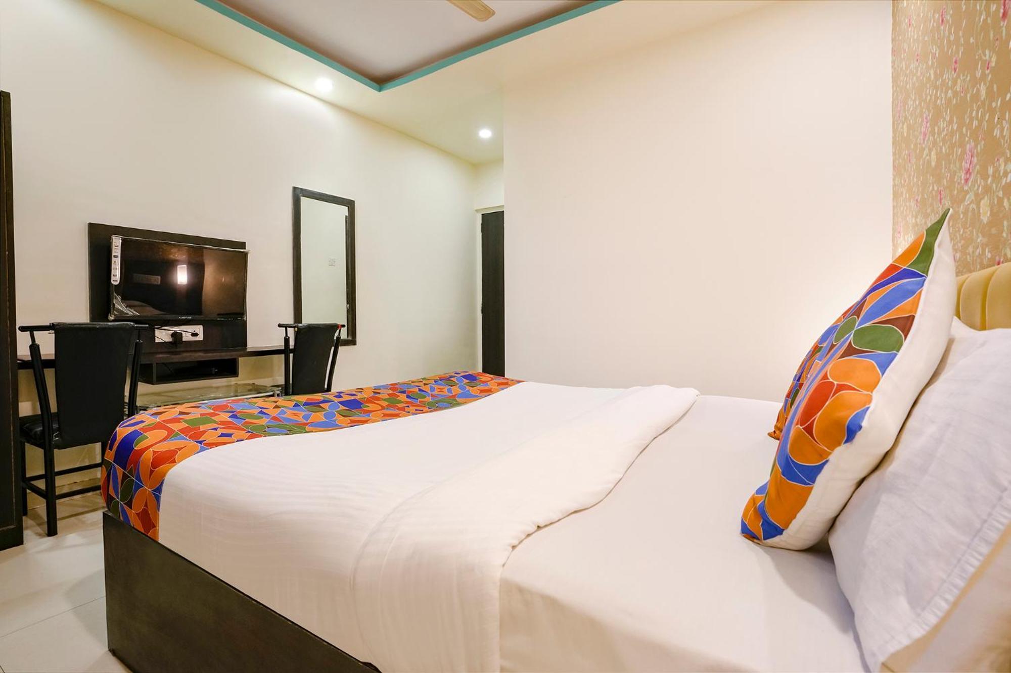 Fabhotel Sai Vihar Kolshet Kültér fotó